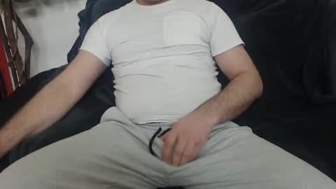 Snapshot of mrhorny_2023 chatting on 02-18-25, 08:16 Your Mister online show from 02-18-25, 08:16