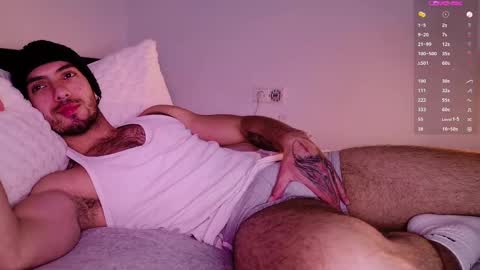 Snapshot of mrj9921 chatting on 02-22-25, 06:41 Juan online show from 02-22-25, 06:41
