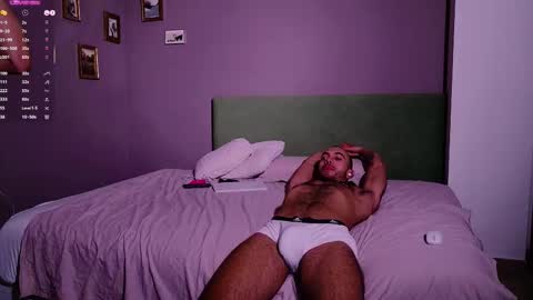 Snapshot of mrj9921 chatting on 09-15-25, 05:35 Juan online show from 09-15-25, 05:35