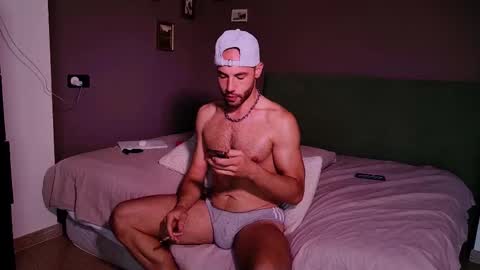Snapshot of mrj9921 chatting on 09-19-25, 07:21 Juan online show from 09-19-25, 07:21