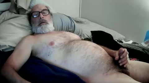 Snapshot of mrjames59 chatting on 12-31-24, 03:12 mrjames59 online show from 12-31-24, 03:12