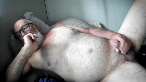 Snapshot of mrjames59 chatting on 09-21-25, 03:02 mrjames59 online show from 09-21-25, 03:02