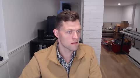 Snapshot of mrkenridge chatting on 11-21-25, 02:05 mrkenridge online show from 11-21-25, 02:05