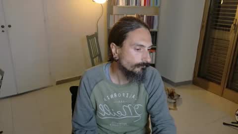 Snapshot of mrkurt86 chatting on 10-12-25, 10:20 mrkurt86 online show from 10-12-25, 10:20