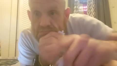 Snapshot of mrmagillacutty chatting on 01-25-25, 08:00 Jacob Matthew online show from 01-25-25, 08:00