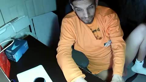 Snapshot of mrmarcxxcam chatting on 01-29-25, 05:09 MrMarc online show from 01-29-25, 05:09