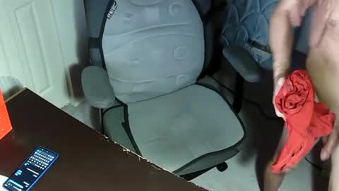 Snapshot of mrmarcxxcam chatting on 02-19-25, 06:00 MrMarc online show from 02-19-25, 06:00