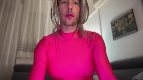 TaleOfLaura online show from 03-30-26, 10:55