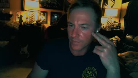 Mr. Murdoch online show from 10-21-25, 07:42