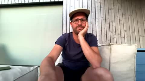 Snapshot of mrnieve chatting on 07-24-26, 07:01 mrnieve online show from 07-24-26, 07:01
