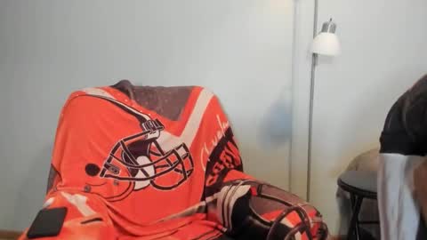 Snapshot of mromg007 chatting on 02-05-26, 03:22 mromg007 online show from 02-05-26, 03:22