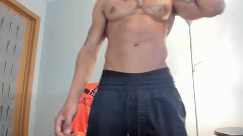 Snapshot of mromg007 chatting on 02-25-26, 07:56 mromg007 online show from 02-25-26, 07:56