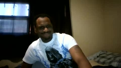 Snapshot of mroutla chatting on 02-02-26, 07:12 shaun online show from 02-02-26, 07:12