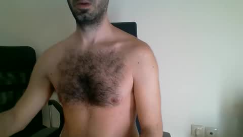 Snapshot of mrralph__90 chatting on 02-01-26, 11:31 Mrralph online show from 02-01-26, 11:31