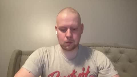 Snapshot of mrrickdickulous chatting on 05-17-26, 01:47 mrrickdickulous online show from 05-17-26, 01:47