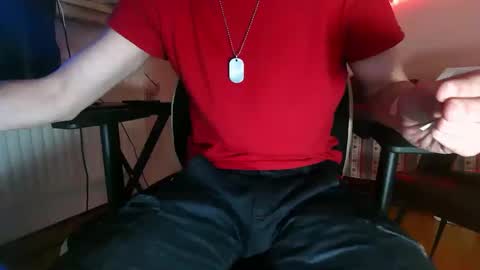 Snapshot of mrrogu3 chatting on 04-27-26, 02:04 MrRogue online show from 04-27-26, 02:04