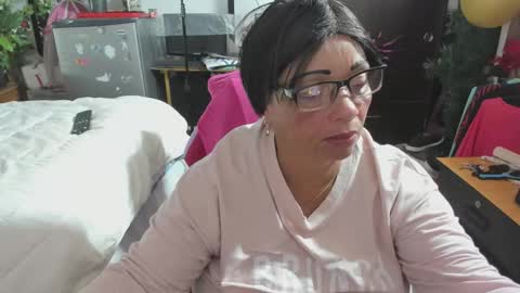 Snapshot of mrs_mommy chatting on 11-26-25, 06:31 mrs_mommy online show from 11-26-25, 06:31