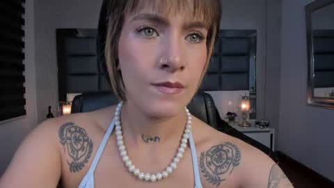 Regina online show from 06-19-26, 03:55