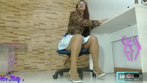 Snapshot of mrskatty chatting on 11-22-25, 11:42 Tell me Katty online show from 11-22-25, 11:42