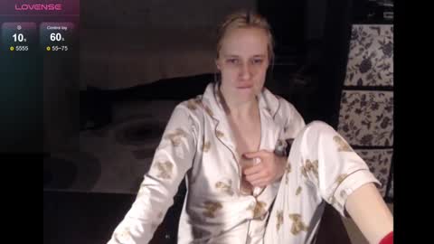 Snapshot of mrsluck chatting on 02-20-25, 02:51 Sasha online show from 02-20-25, 02:51