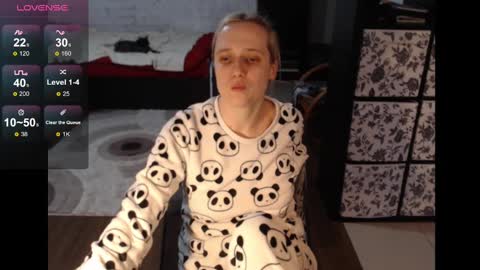 Snapshot of mrsluck chatting on 03-02-25, 01:16 Sasha online show from 03-02-25, 01:16