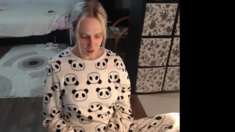 Snapshot of mrsluck chatting on 06-26-26, 01:54 Sasha online show from 06-26-26, 01:54