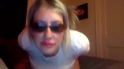 MrsPrissXO online show from 04-18-26, 04:27
