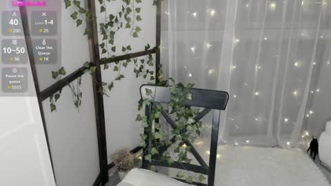 Snapshot of ms_elizabethqueen chatting on 12-02-24, 06:43 Elizabeth online show from 12-02-24, 06:43