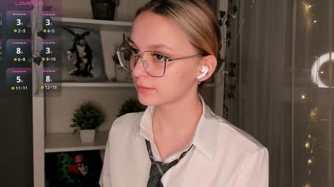 Snapshot of ms_elizabethqueen chatting on 02-02-25, 03:17 Elizabeth online show from 02-02-25, 03:17