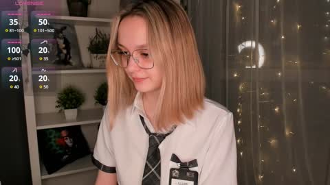 Snapshot of ms_elizabethqueen chatting on 02-08-25, 03:00 Elizabeth online show from 02-08-25, 03:00