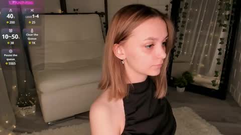 Snapshot of ms_elizabethqueen chatting on 03-01-25, 07:37 Elizabeth online show from 03-01-25, 07:37