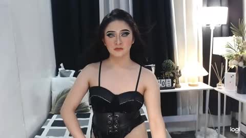 Snapshot of ms_grey4u chatting on 02-07-25, 07:27 Ash online show from 02-07-25, 07:27