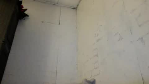 Snapshot of ms_guniguni chatting on 09-26-25, 09:08 Lara online show from 09-26-25, 09:08