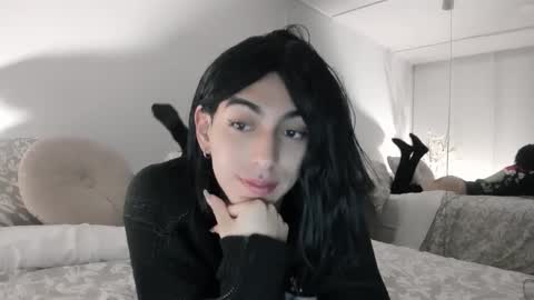 Samantha online show from 12-24-24, 05:16