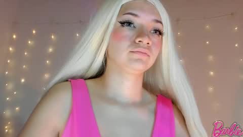 Snapshot of ms_pickless chatting on 01-18-26, 02:10 Annabelle online show from 01-18-26, 02:10