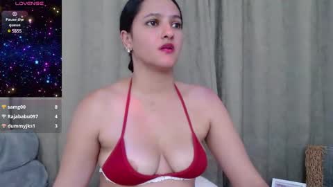 Snapshot of ms_valentina_01 chatting on 12-11-24, 02:41 Valentina online show from 12-11-24, 02:41