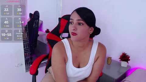 Snapshot of ms_valentina_01 chatting on 10-24-25, 08:49 Valentina online show from 10-24-25, 08:49