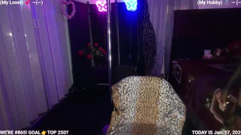 Snapshot of ms_waterworks chatting on 01-18-25, 03:20 DaPussyFairy online show from 01-18-25, 03:20