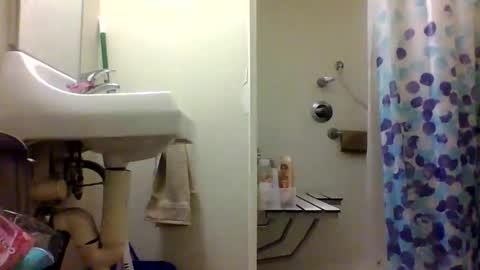 Snapshot of msdaddyh chatting on 02-26-26, 11:42 msdaddyh online show from 02-26-26, 11:42