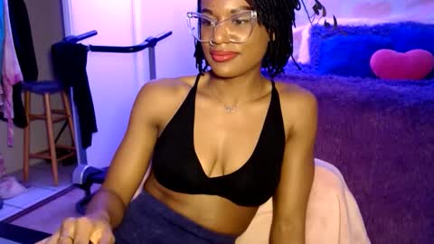 Snapshot of msemonibrown chatting on 02-10-26, 10:14 CocoSage online show from 02-10-26, 10:14