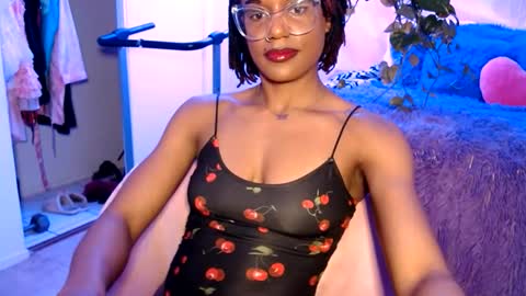 Snapshot of msemonibrown chatting on 03-04-26, 06:41 CocoSage online show from 03-04-26, 06:41