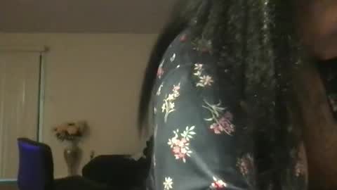 Snapshot of msjonemillion chatting on 05-31-26, 09:27 Chocolate Candy Stick online show from 05-31-26, 09:27