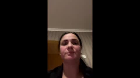 Snapshot of msmilana chatting on 10-19-25, 04:07 msmilana online show from 10-19-25, 04:07
