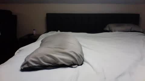 Snapshot of msmith810 chatting on 02-09-25, 06:01 msmith810 online show from 02-09-25, 06:01