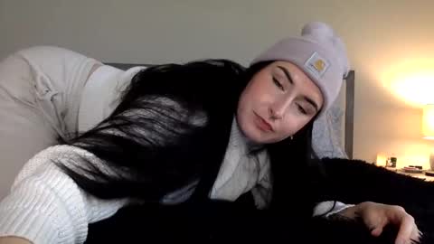 Snapshot of msrubyhayes chatting on 01-07-25, 08:10 Ruby online show from 01-07-25, 08:10