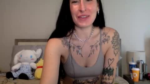 Snapshot of msrubyhayes chatting on 04-10-26, 01:05 Ruby online show from 04-10-26, 01:05