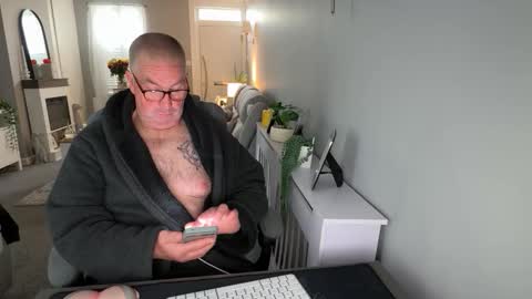 Snapshot of mtb1697 chatting on 11-05-25, 10:37 mtb1697 online show from 11-05-25, 10:37