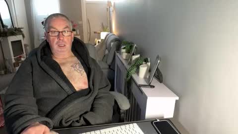 Snapshot of mtb1697 chatting on 12-17-25, 08:53 mtb1697 online show from 12-17-25, 08:53