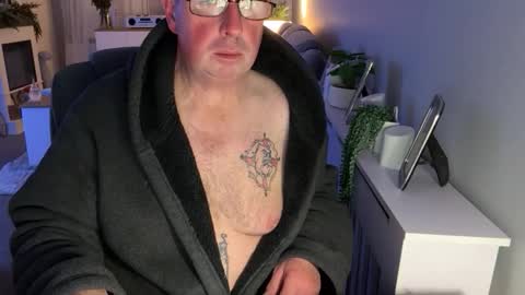 Snapshot of mtb1697 chatting on 12-21-25, 11:45 mtb1697 online show from 12-21-25, 11:45