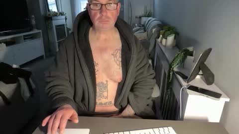 Snapshot of mtb1697 chatting on 02-06-26, 09:01 mtb1697 online show from 02-06-26, 09:01